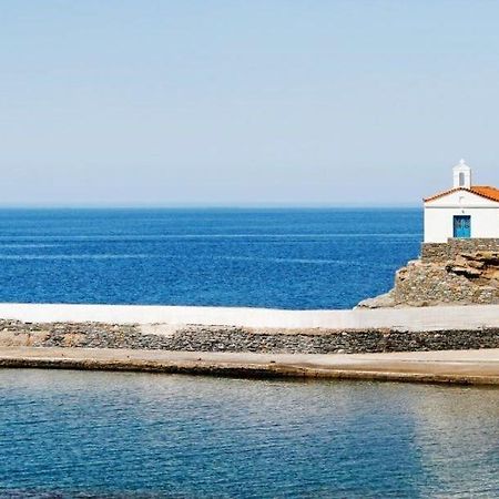 Stylish, Cozy 2-Bdr Flat In Andros Town By Explore Andros Εξωτερικό φωτογραφία