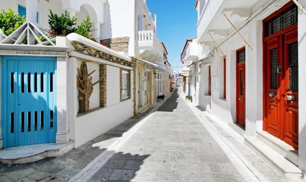 Stylish, Cozy 2-Bdr Flat In Andros Town By Explore Andros Εξωτερικό φωτογραφία